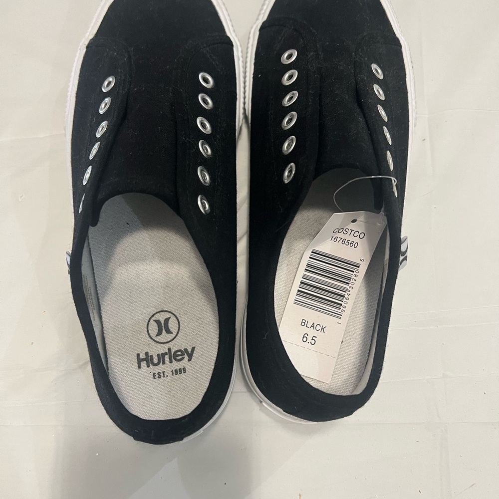 Hurley Black Canvas Slip-On Sneakers with White Sole